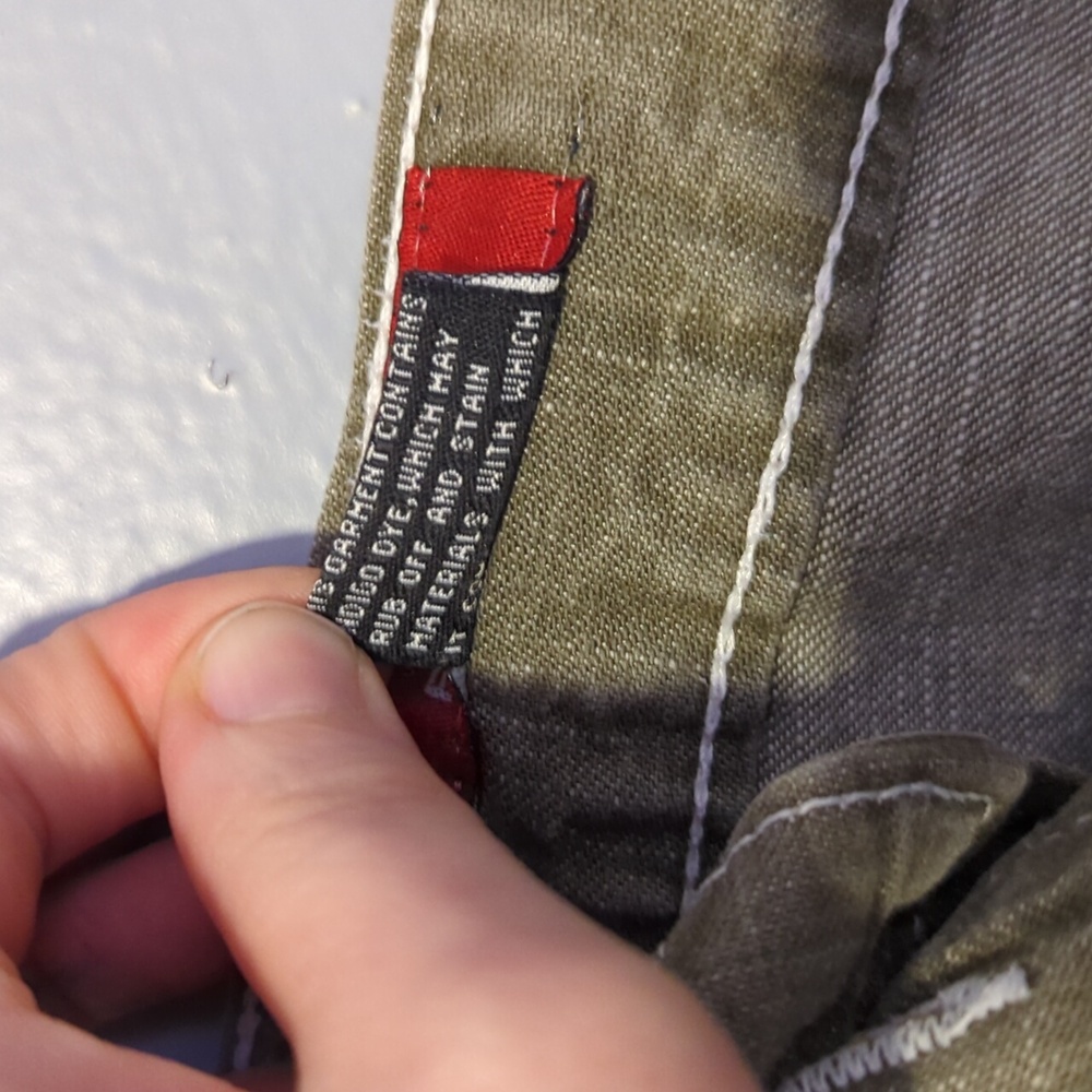 FUBU Platinum Olive Cargo Shorts Fat Albert Dumb Donald Emb.Pocket Patch 42 - Picture 9 of 12